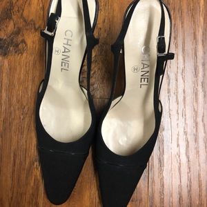 Chanel Pumps